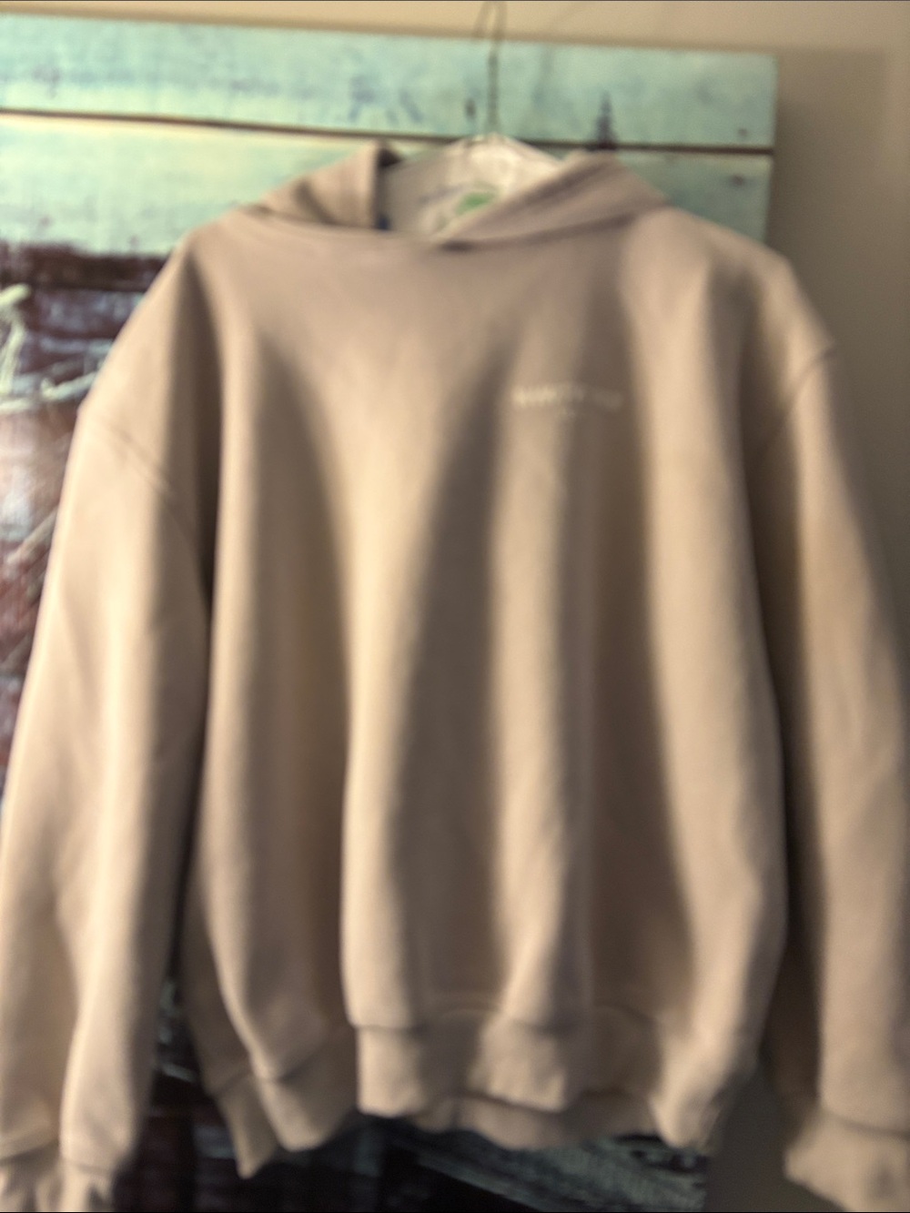 White fox hoodie
Size M/L
Beige